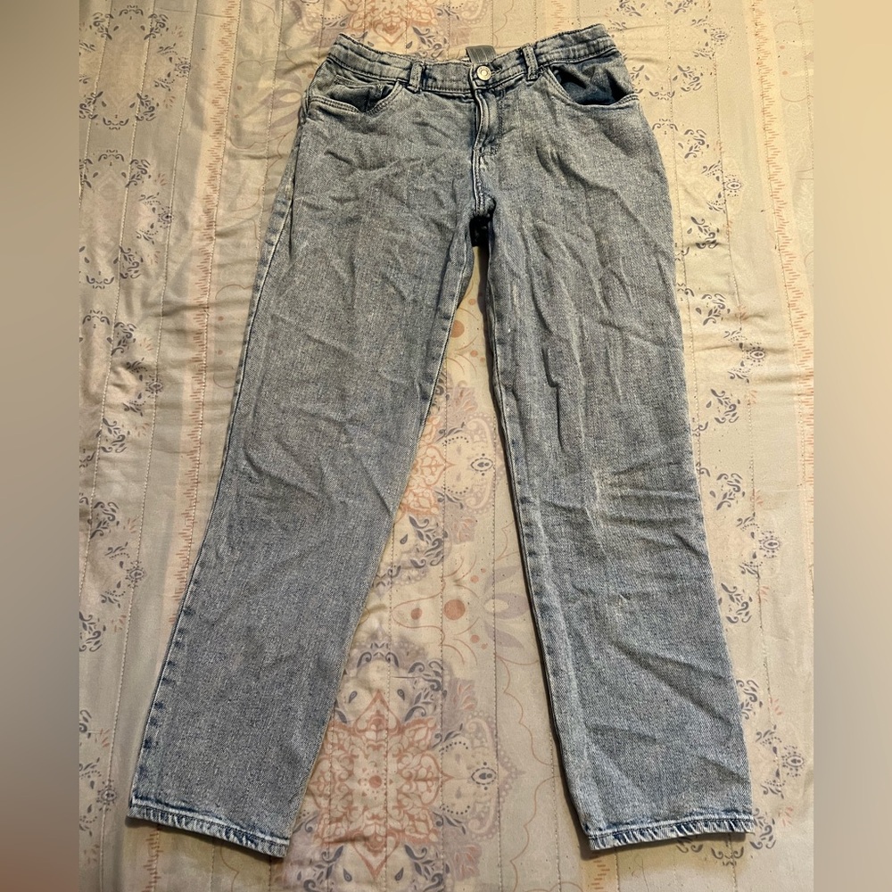 👖 Classic Light Wash Straight-Leg Jeans — Effortless Everyday Fit 💙